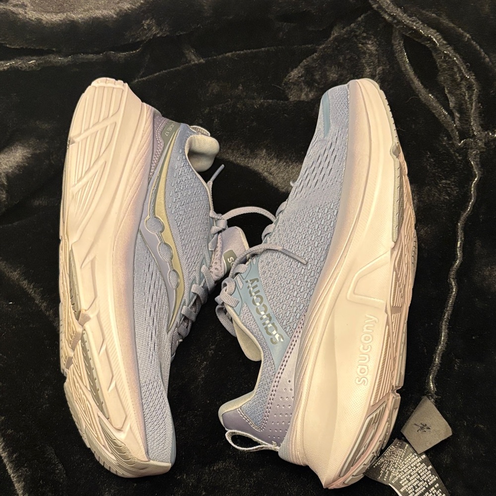 Saucony Women's Light Blue Sneakers